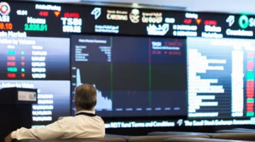 قرار رسمي.. فتح السوق السعودي أمام جميع فئات المستثمرين الأجانب اليوم